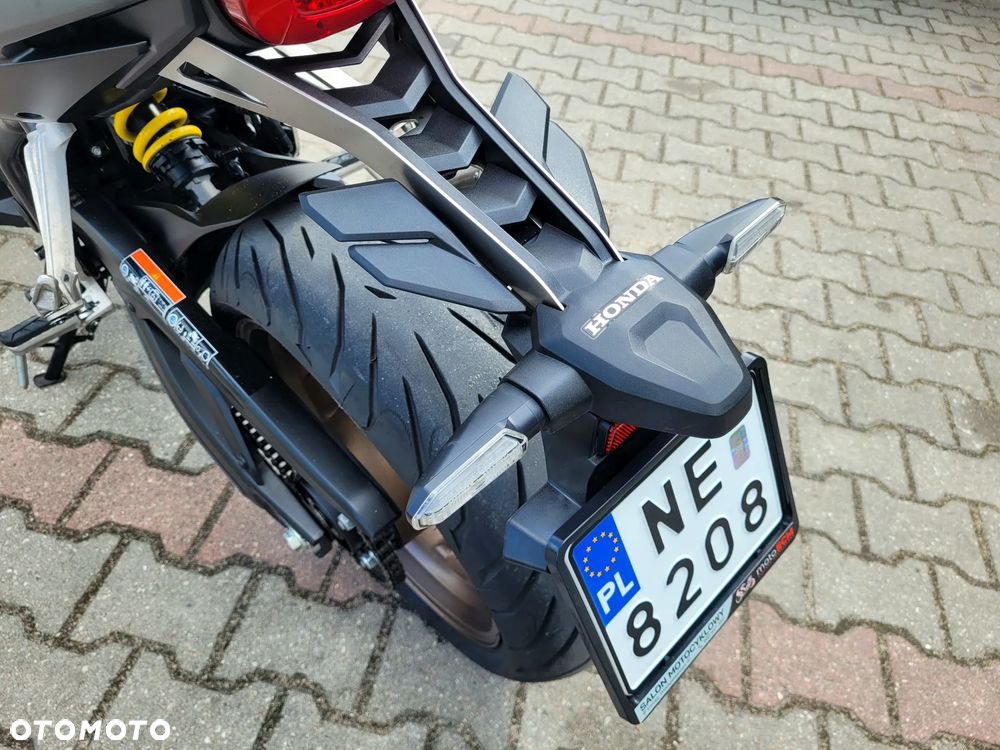 Honda CB - 15