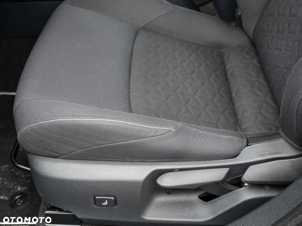 Toyota Corolla - 11