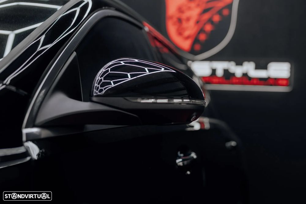 Mercedes-Benz C 300 e AMG Line - 38