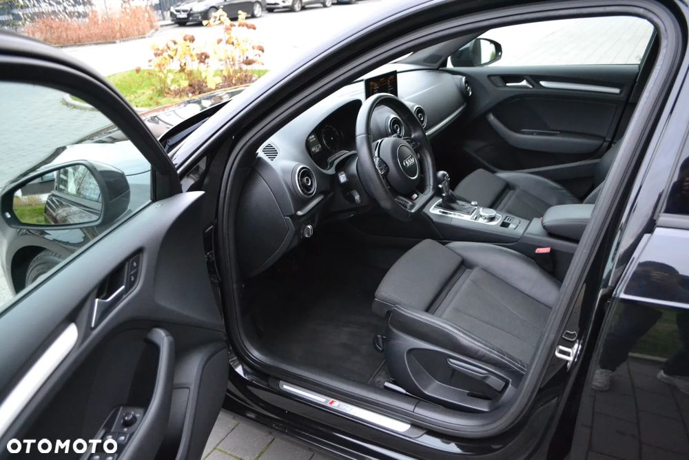 Audi A3 Sportback 1.4 TFSI S tronic S line Sportpaket - 17