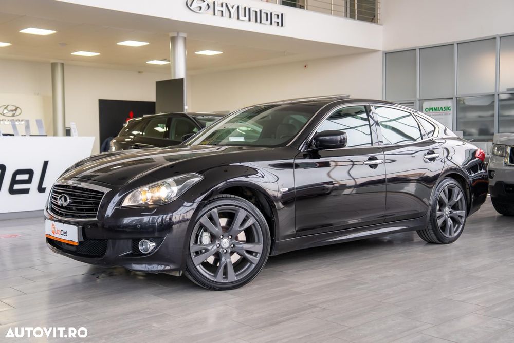 Infiniti Q70 - 6