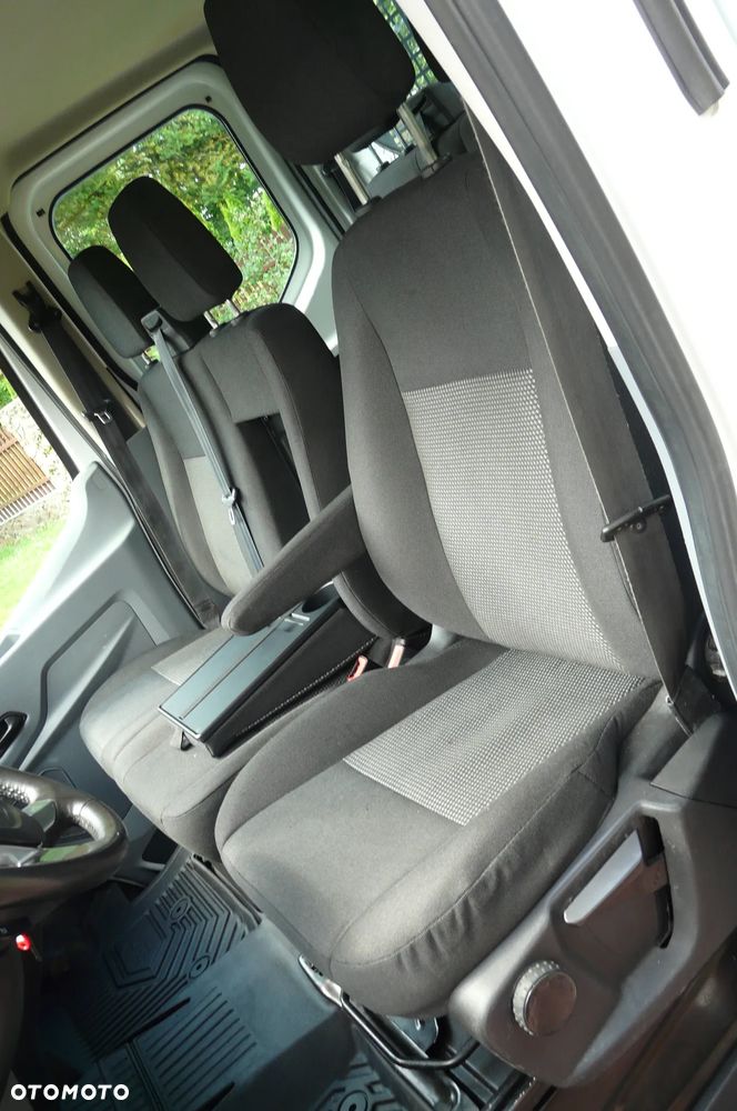 Ford TRANSIT DOKA 155KM 7 osób i paka 287cm - 17