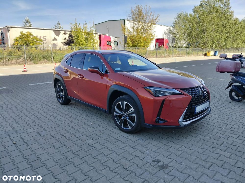 Lexus UX - 24