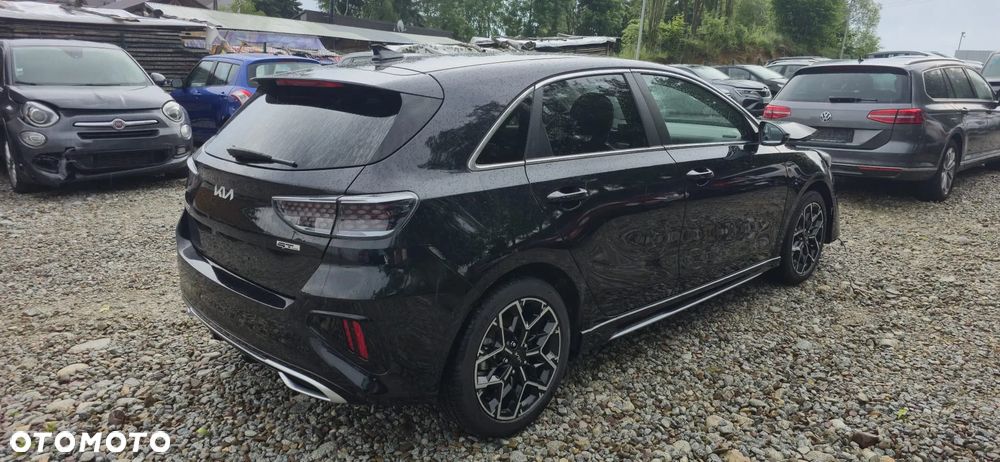Kia Ceed 1.5 T-GDI DCT7 OPF GT Line - 4