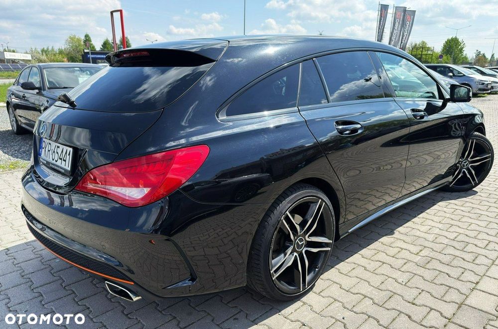 Mercedes-Benz CLA Shooting Brake 220 (CDI) d 4Matic 7G-DCT Orange Art Edition - 3