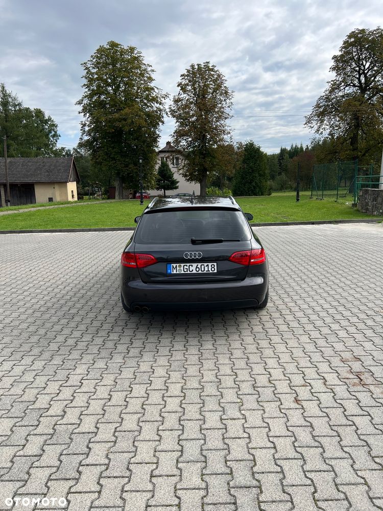 Audi A4 Avant 2.0 TDI - 5