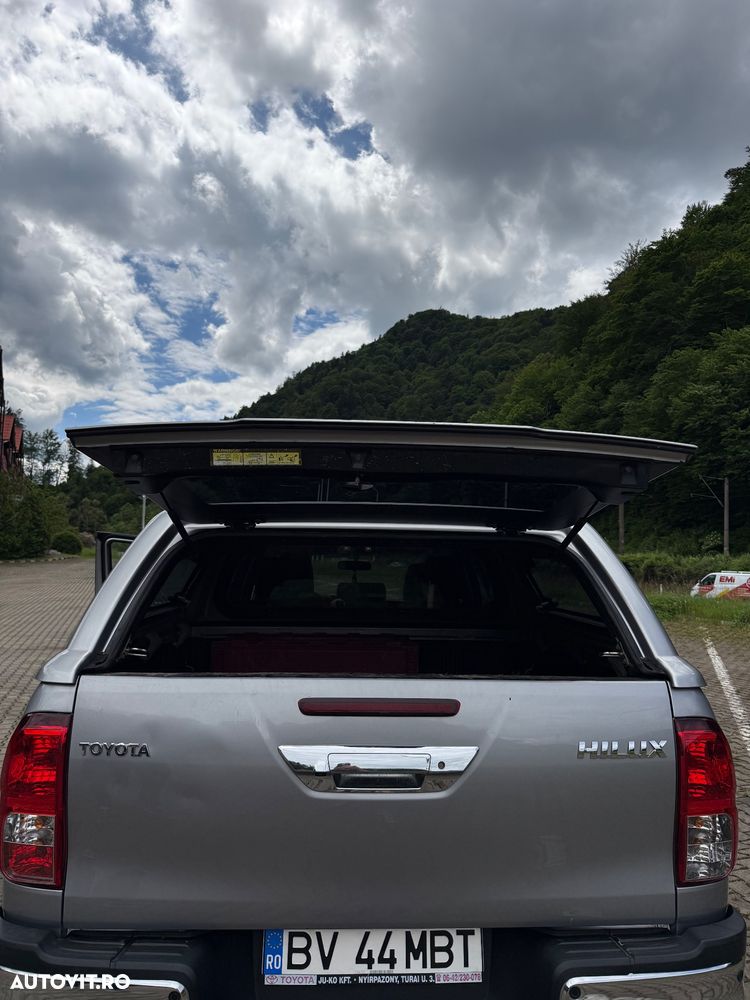 Toyota Hilux 4x4 Double Cab Executive - 18