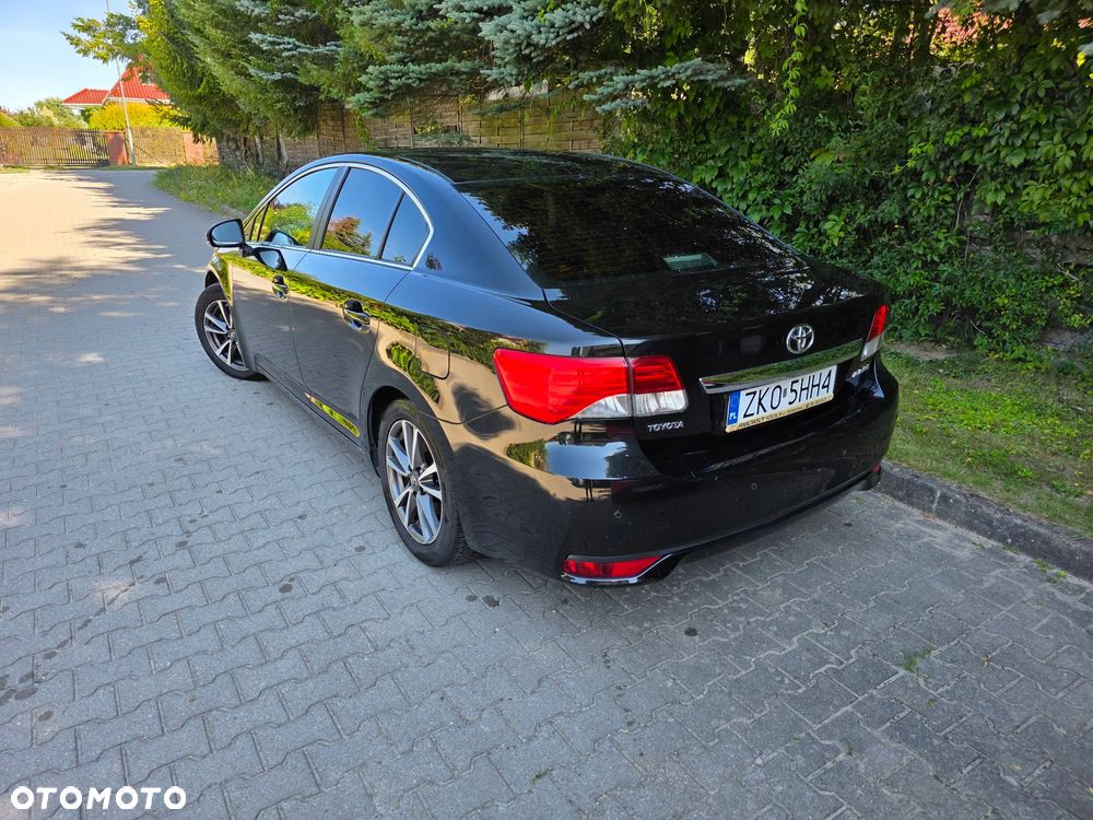 Toyota Avensis 1.8 Premium - 5