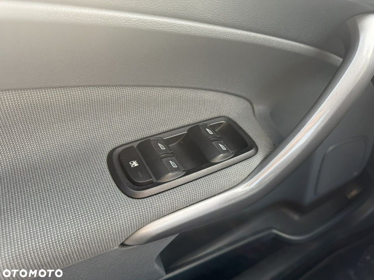 Ford Fiesta 1.25 Ambiente - 18