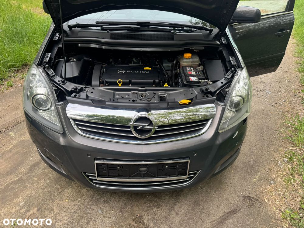 Opel Zafira 1.8 Design Edition - 8