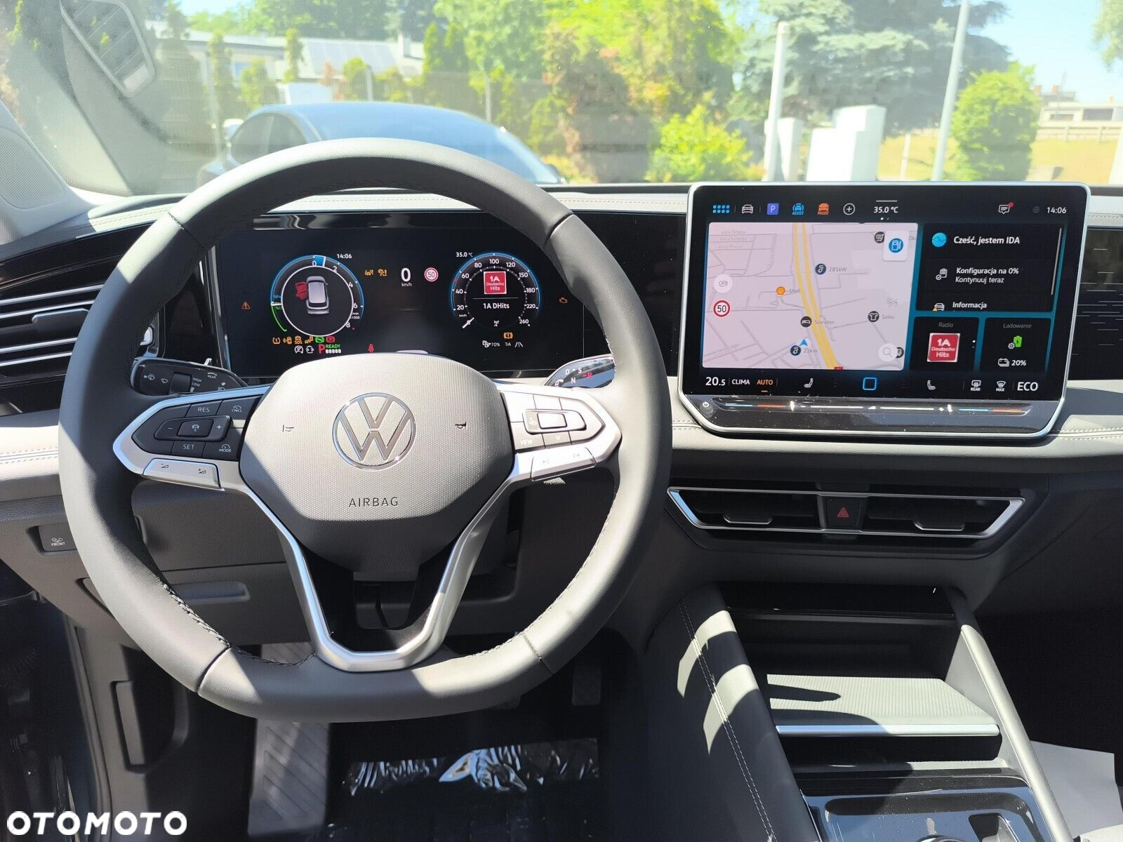 Volkswagen Tiguan - 13