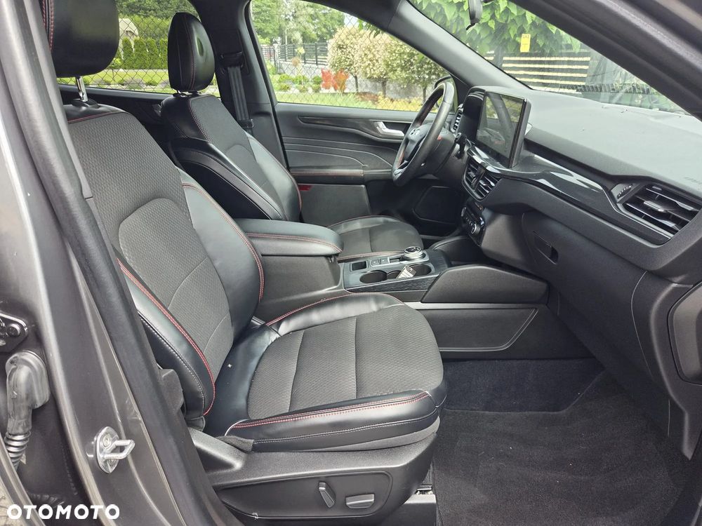 Ford Kuga 2.0 EcoBoost 4x4 ST-Line - 24