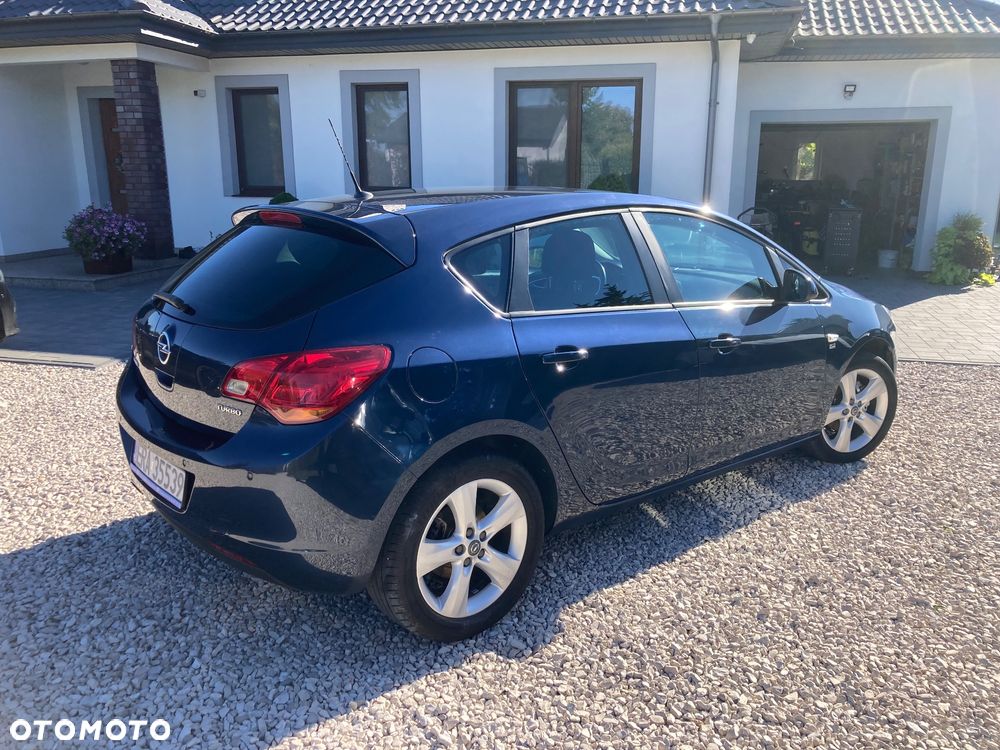 Opel Astra 1.4 Turbo ecoFLEX Start/Stop 150 Jahre - 3