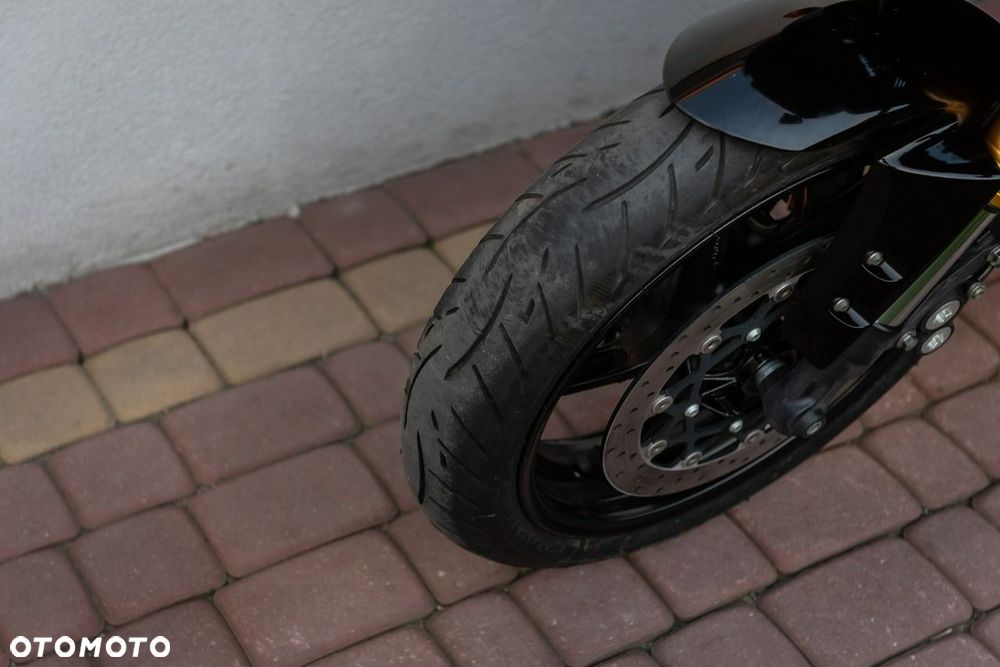 Yamaha FZ - 9
