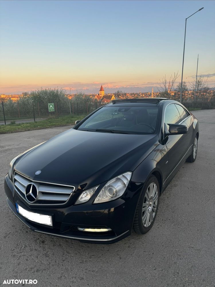 Mercedes-Benz E 220 CDI DPF BlueEFFICIENCY 7G-TRONIC Elegance - 1