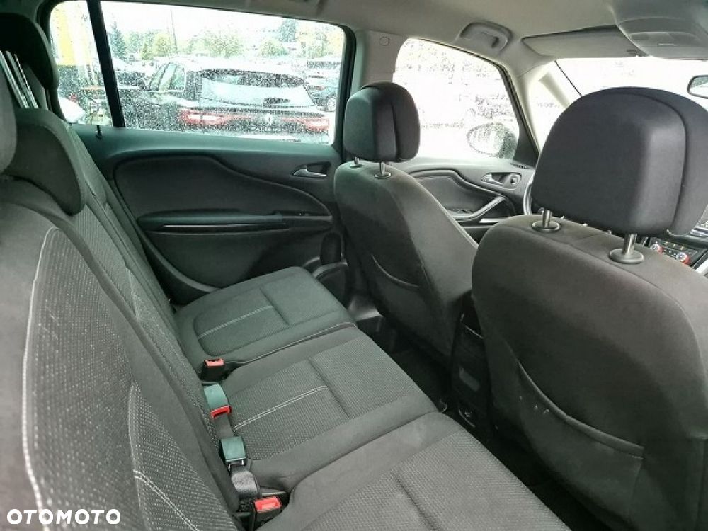 Opel Zafira - 22