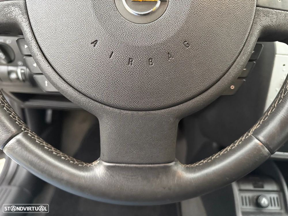 Opel Corsa 1.2 16V Enjoy R - 17