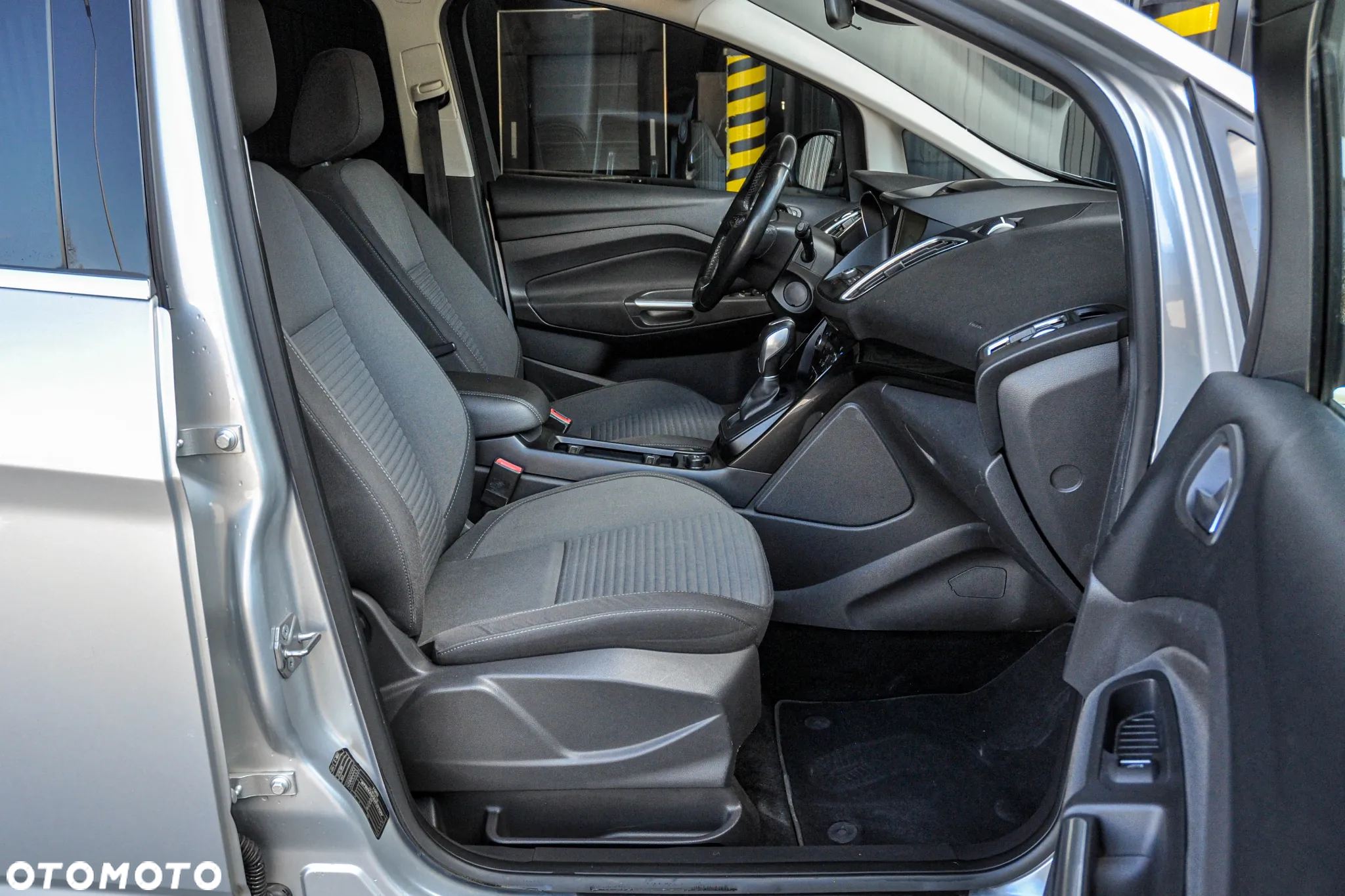 Ford C-MAX - 11