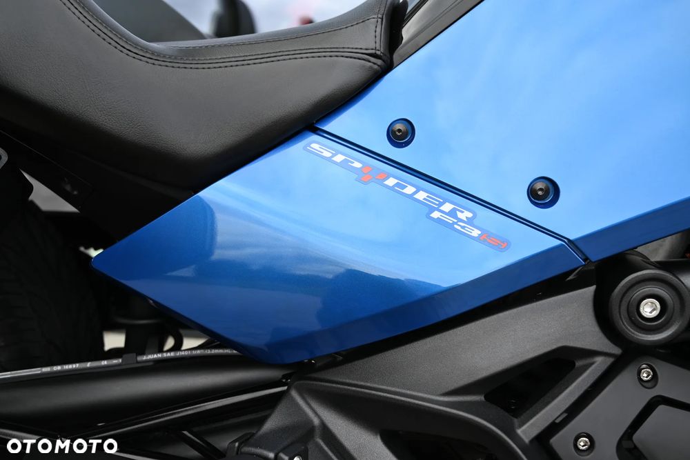 Can-Am Spyder - 21