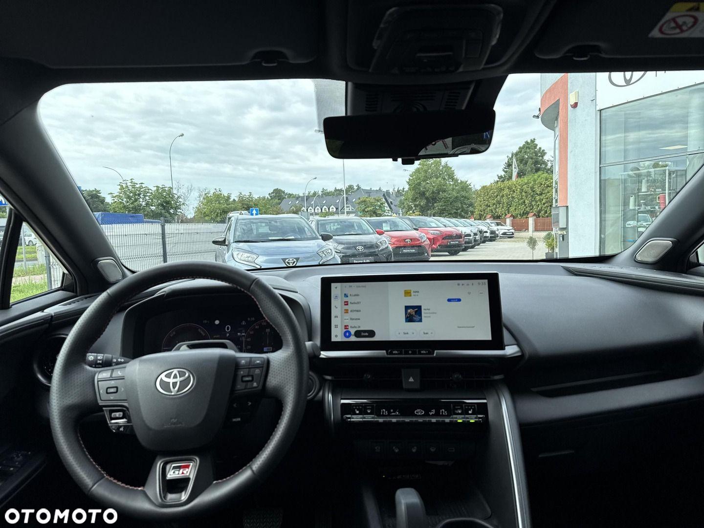 Toyota C-HR - 11