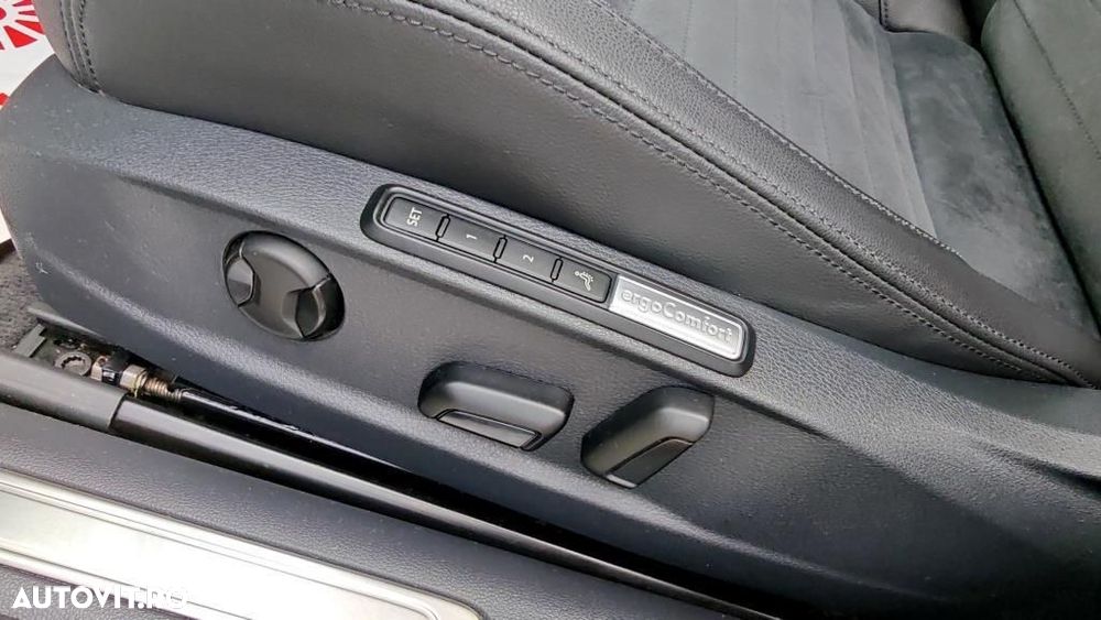 Volkswagen Passat - 31