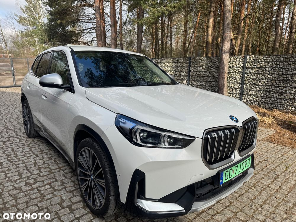 BMW iX1 xDrive30 66.5kWh xLine - 6