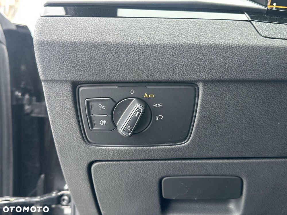 Volkswagen Arteon 2.0 TDI 4Motion R-Line DSG - 32