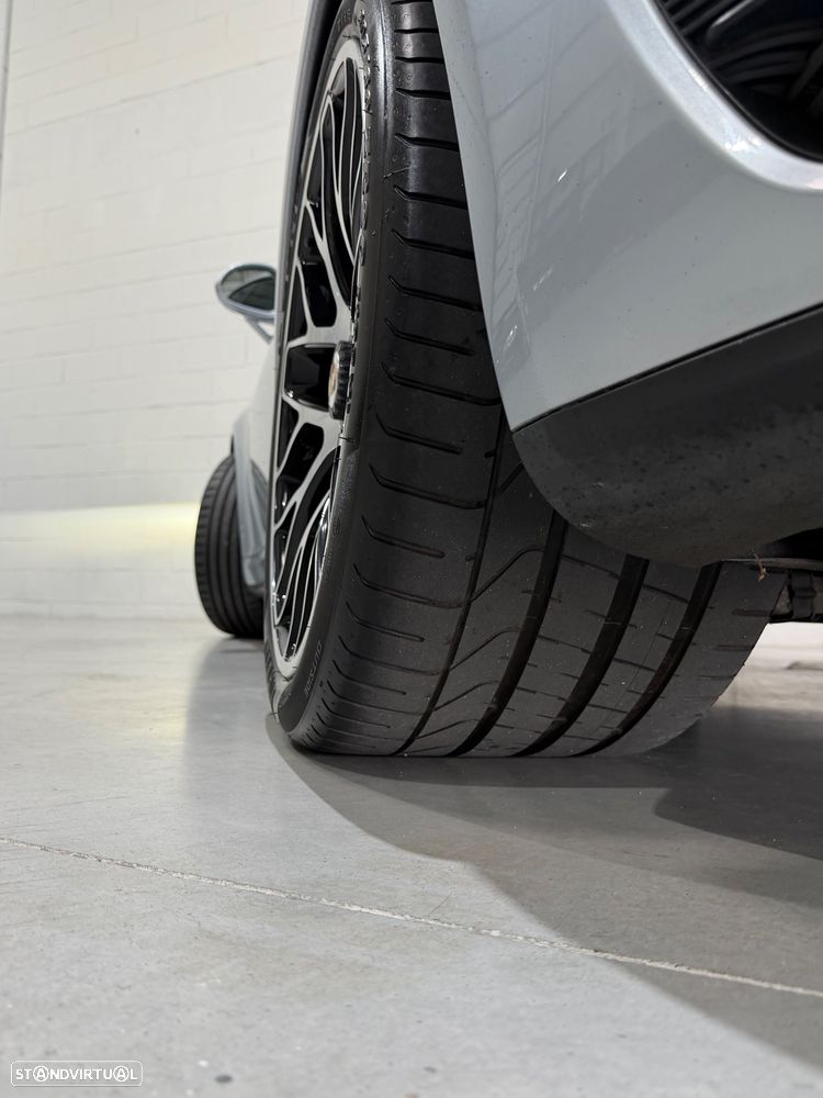 Porsche 911 (991) Turbo S - 23