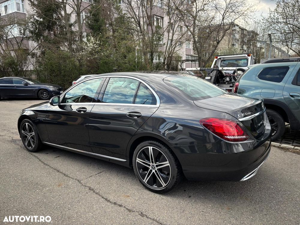 Mercedes-Benz C 300 e 9G-TRONIC Avantgarde - 2