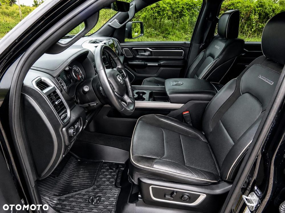 RAM 1500 - 10