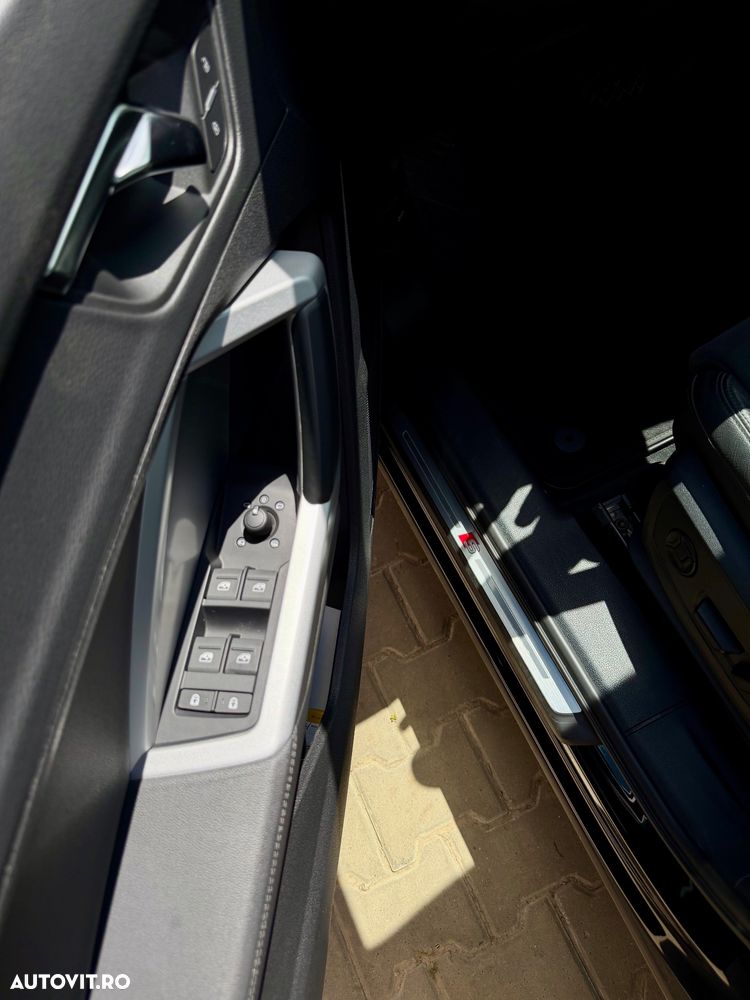 Audi Q3 35 TDI S tronic - 9