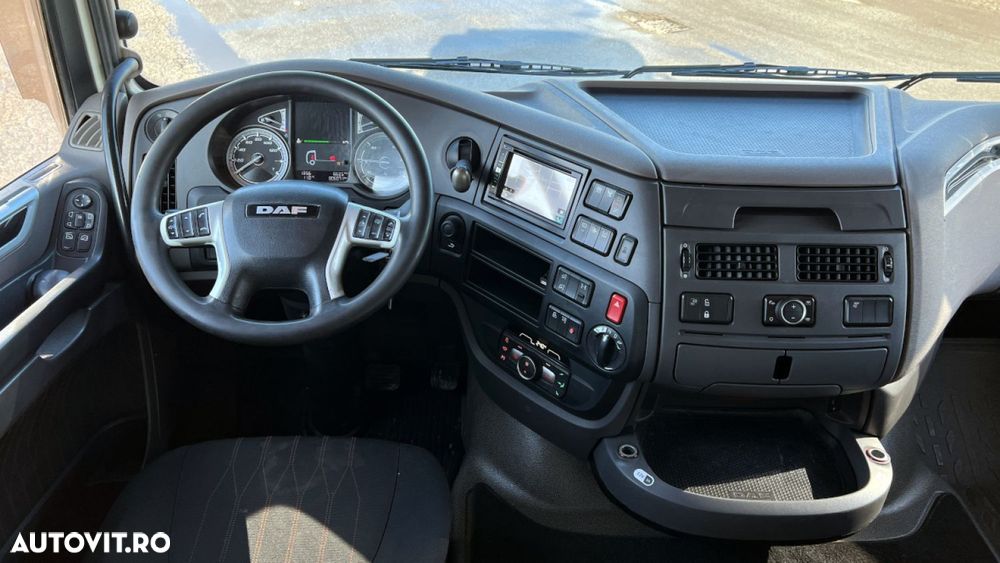 DAF XF 480 FAR 6x2 BDF Space Cab - 6