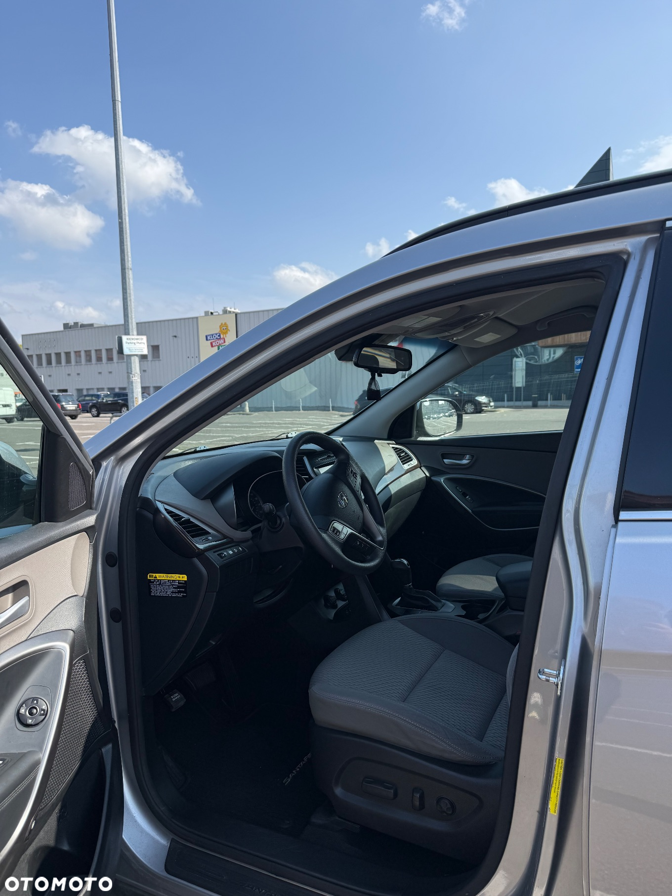 Hyundai Grand Santa Fe - 9