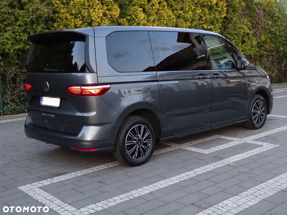 Volkswagen Multivan - 8