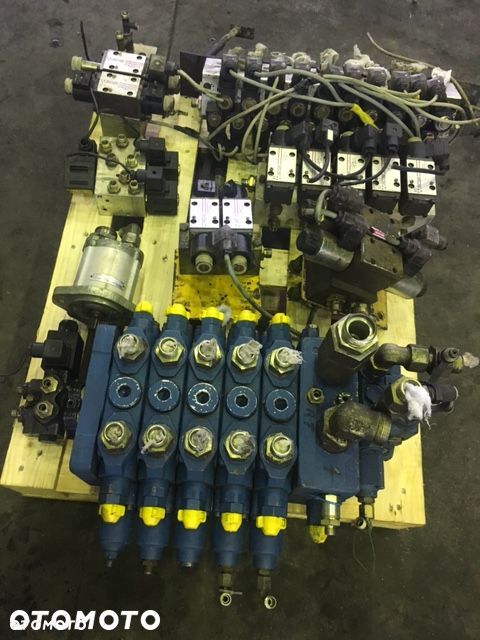 Pompa Rozdzielacz Siłownik Mecalac 12 MXT MTX MSX - 9
