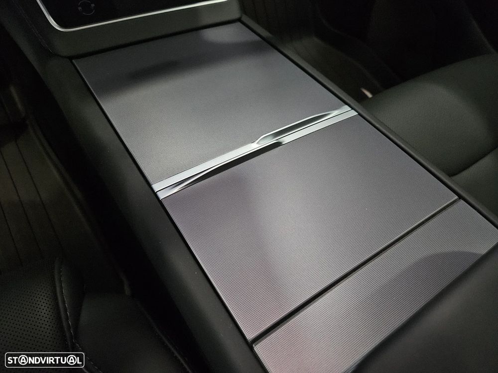 Tesla Model Y Performance Tração Integral - 27