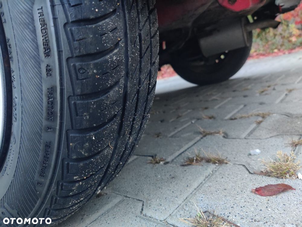 Toyota Yaris 1.0 Terra - 23