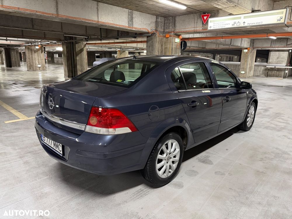 Opel Astra - 4
