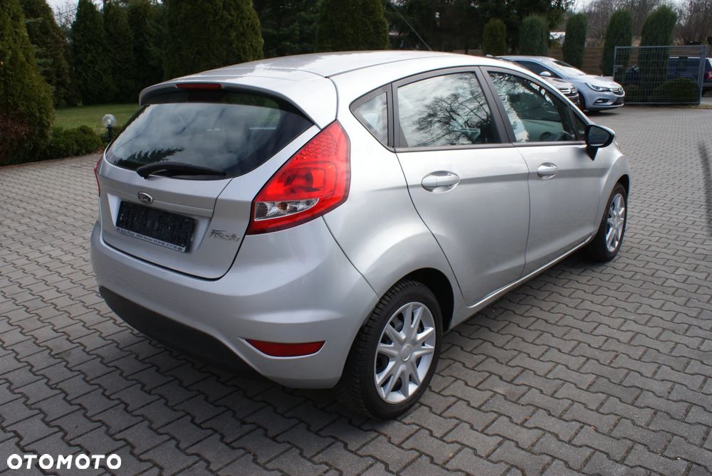 Ford Fiesta 1.25 Champions Edition - 12
