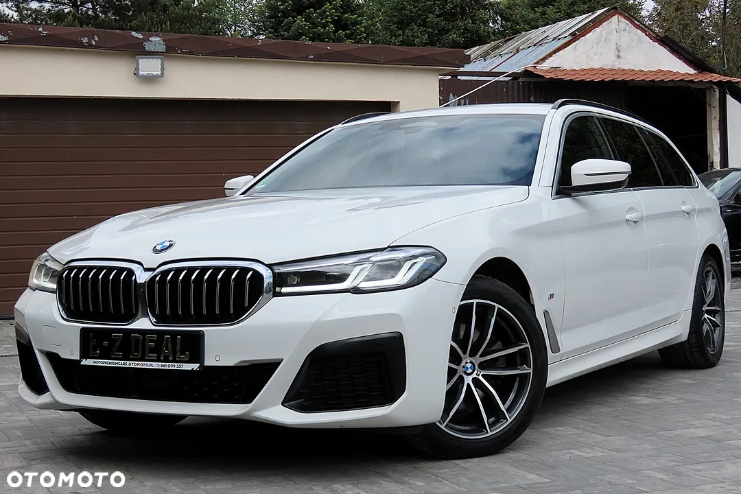 BMW Seria 5 520d xDrive Touring M Sport Edition - 6