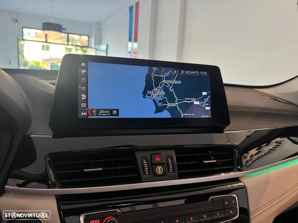 BMW X1 25 e xDrive xLine - 13