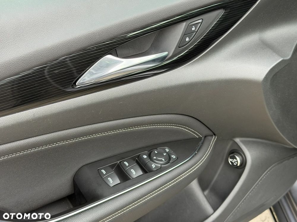 Opel Insignia 2.0 CDTI 4x4 ecoFLEX Start/Stop Innovation - 24