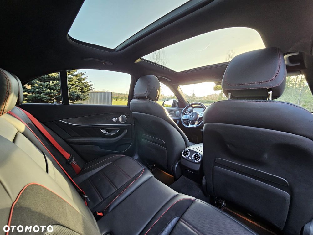 Mercedes-Benz Klasa E - 22