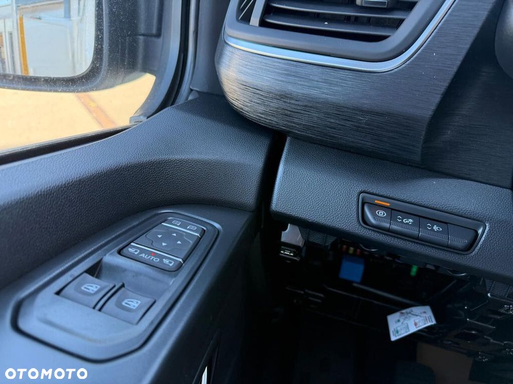 Renault Trafic - 11