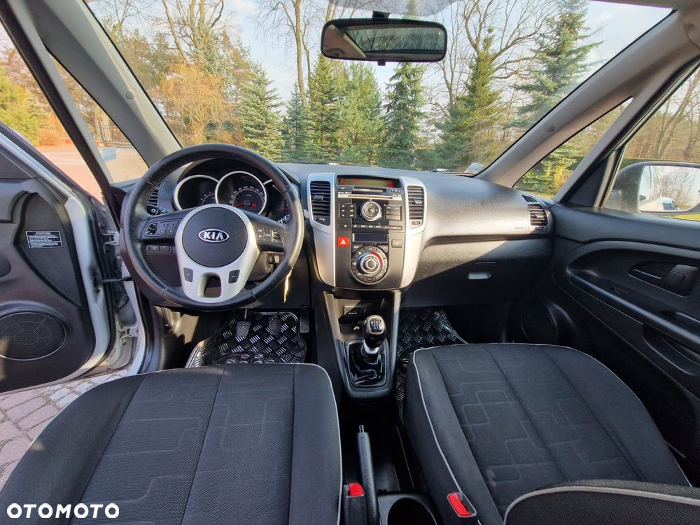 Kia Venga 1.6 CRDi 128 Dream-Team Edition - 7