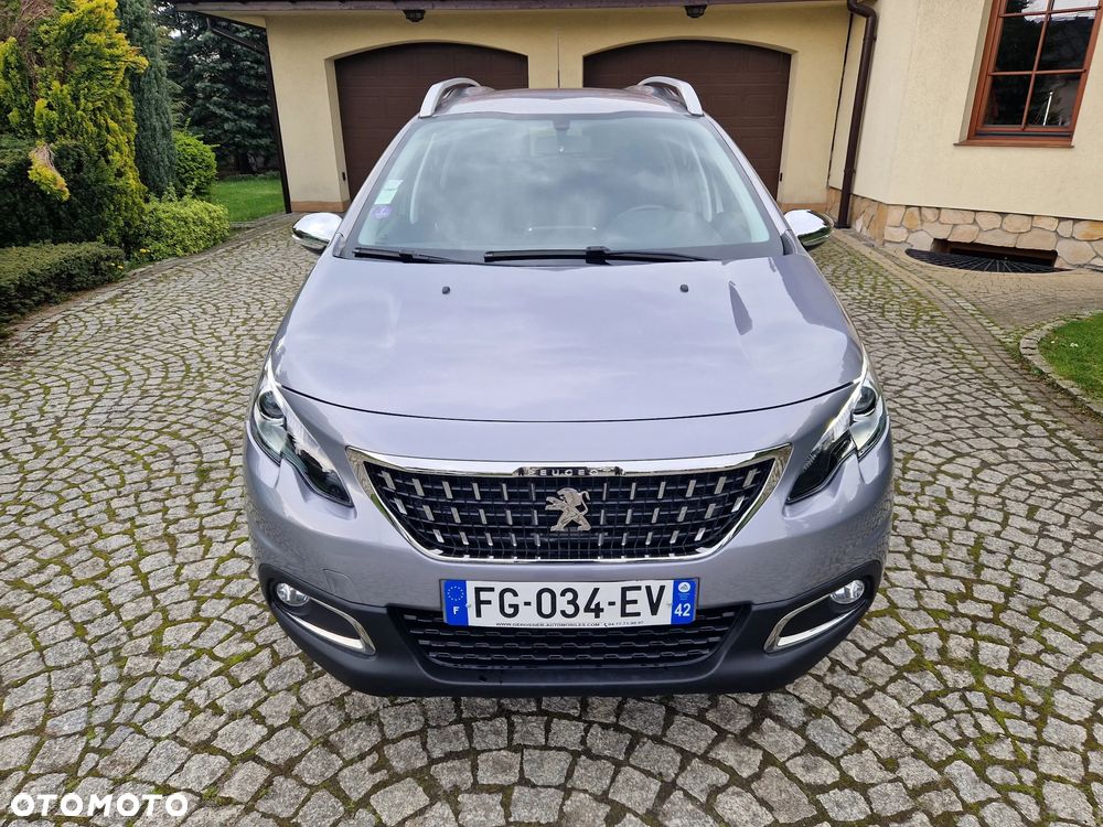 Peugeot 2008 1.2 Pure Tech Style - 3