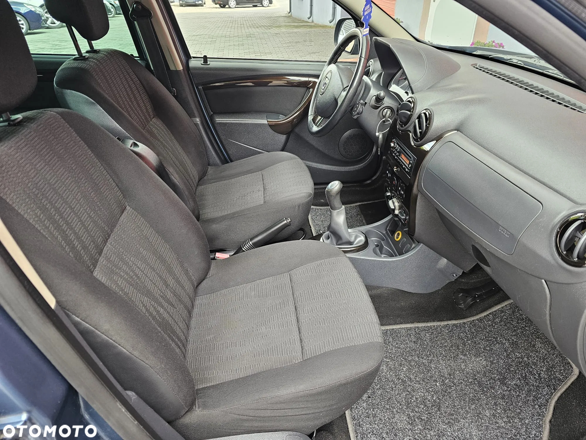 Dacia Duster 1.6 16V 4x2 Prestige - 21