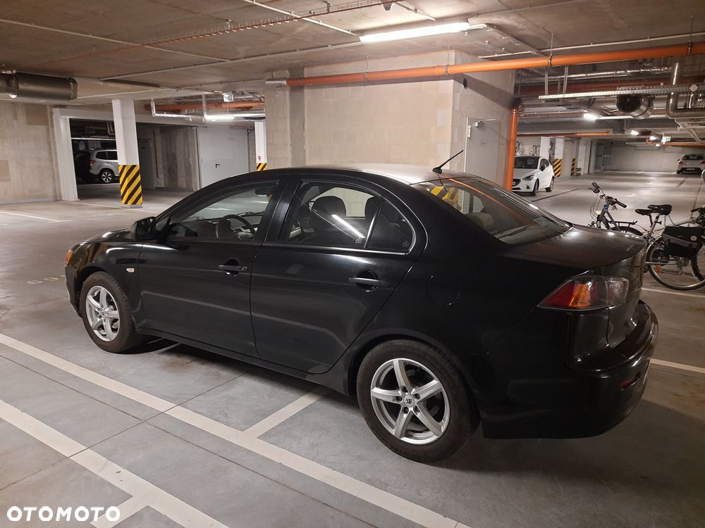 Mitsubishi Lancer 1.6 Inform - 3