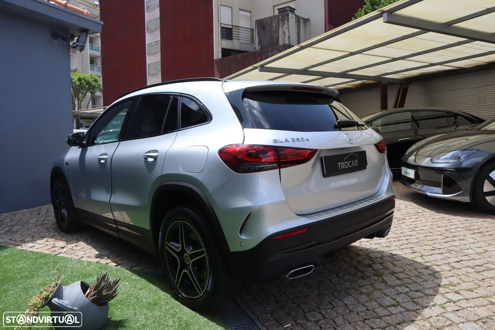Mercedes-Benz GLA 250 e AMG Line - 11