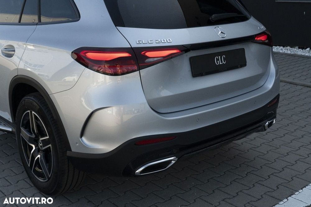 Mercedes-Benz GLC - 37